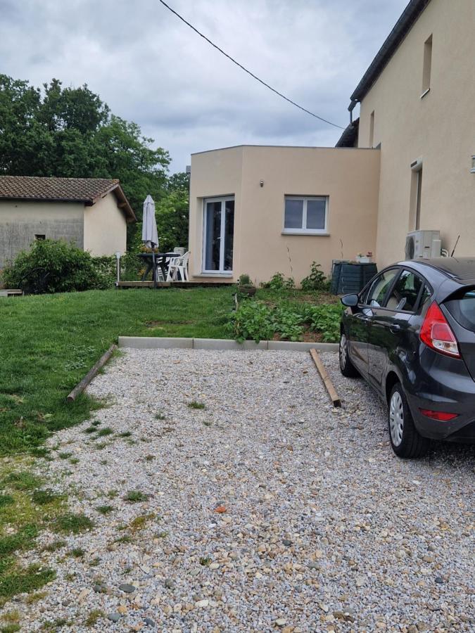 Gite Le Saint Benoit Lamillarié Exterior foto